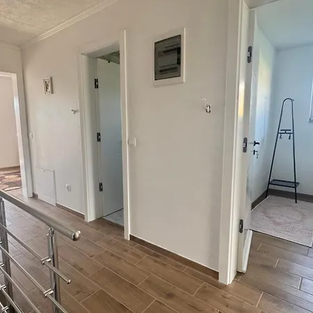 民宿 Amulet - Spacious 3br Near Cave 波斯托伊纳