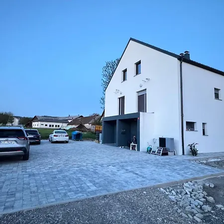 Accommodatie bij particulieren Amulet - Spacious 3br Near Cave