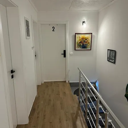 民宿 Amulet - Spacious 3br Near Cave 波斯托伊纳